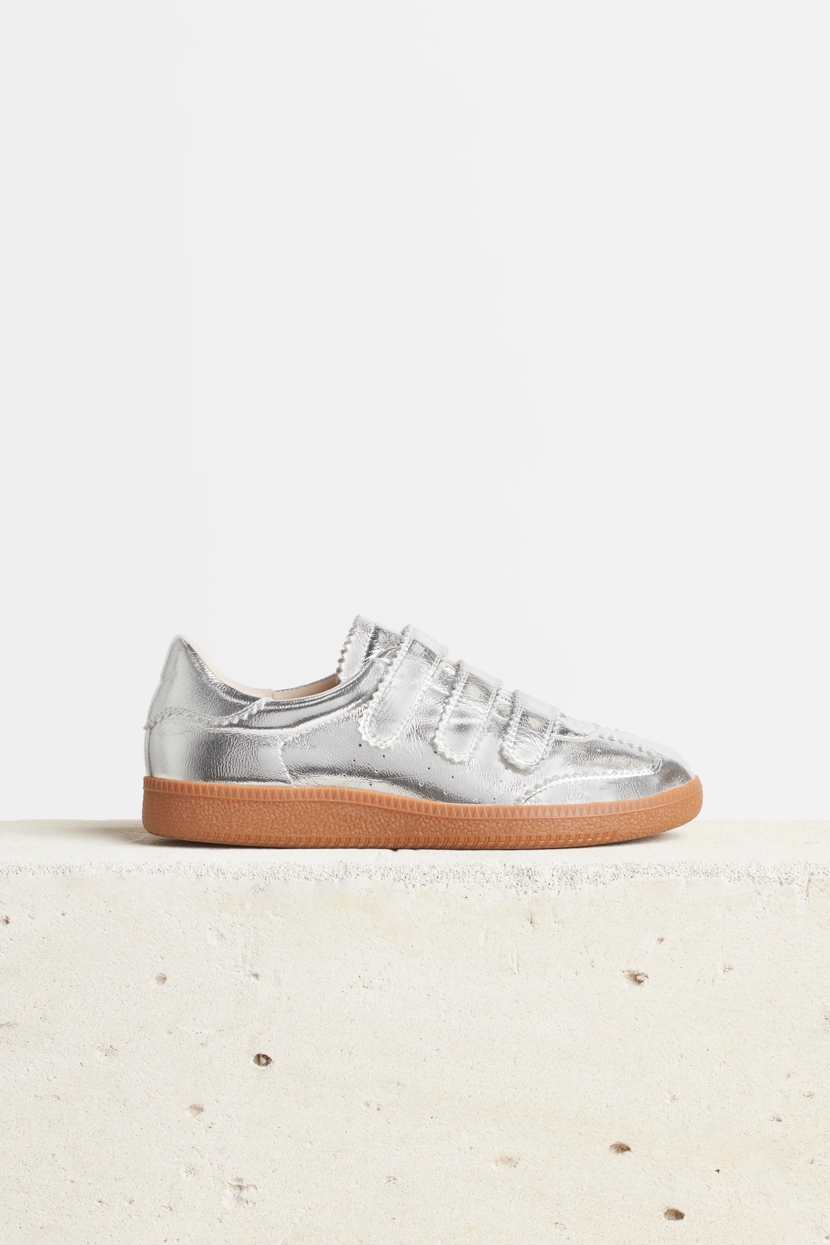 Husk Jamalia Sneaker - Image 3