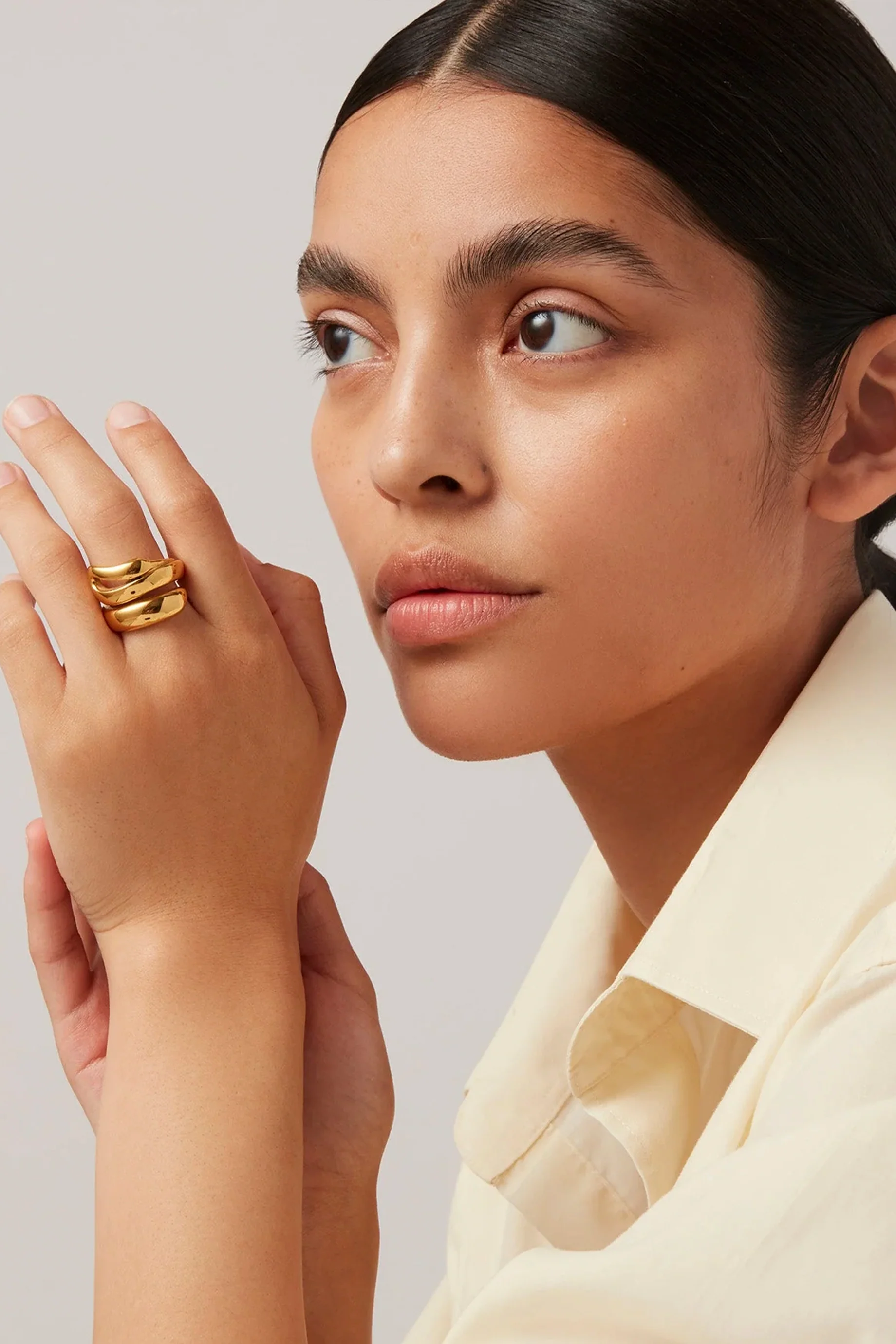Jenny Bird Sees Ring - Image 3
