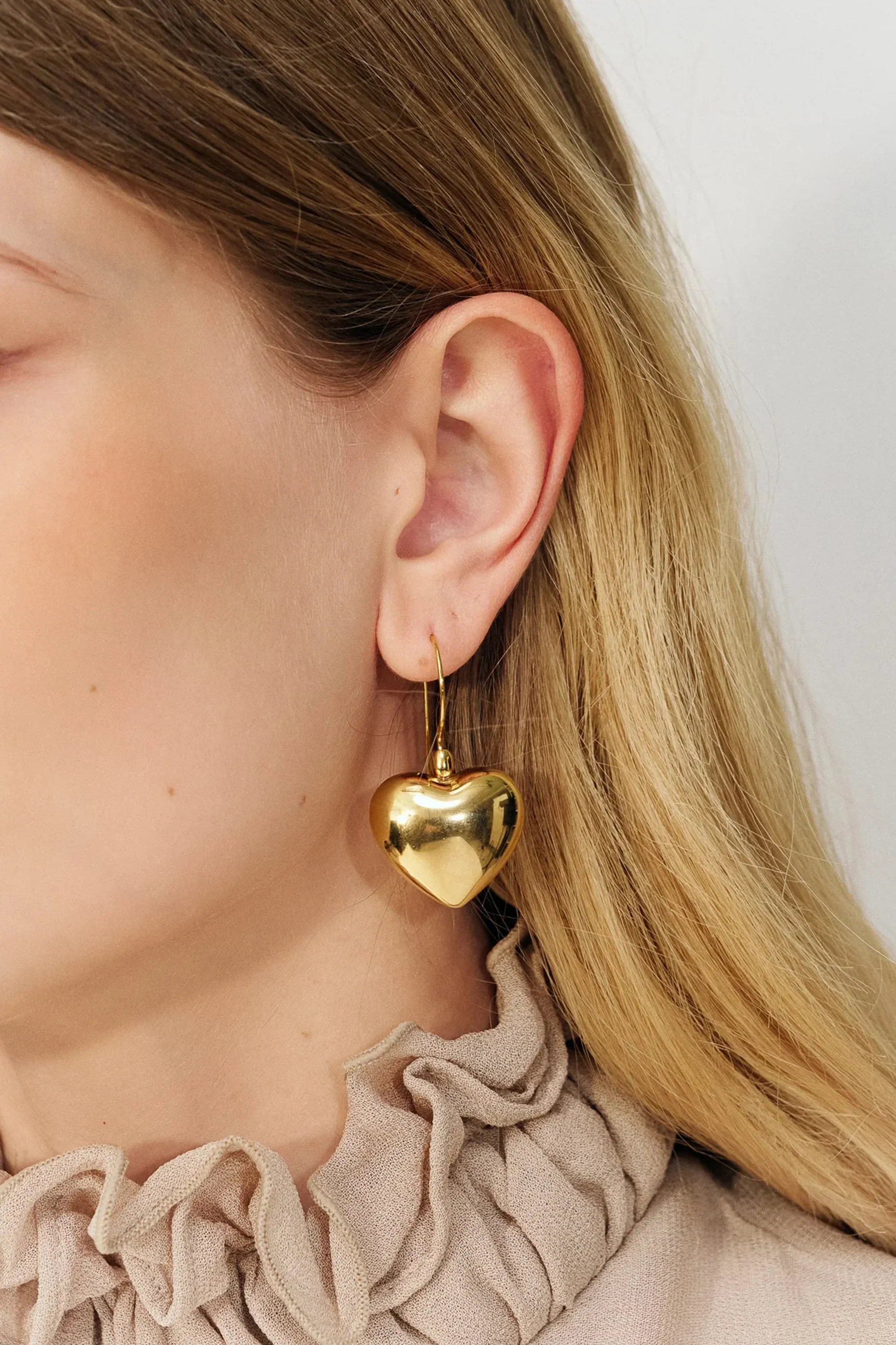 Vanessa Baroni  Heart Earrings - Image 2