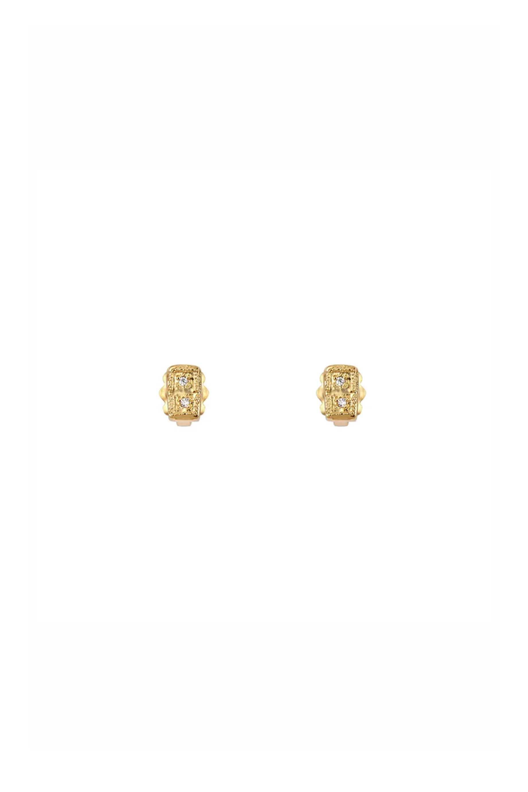 Louise Hendricks Thea Studs