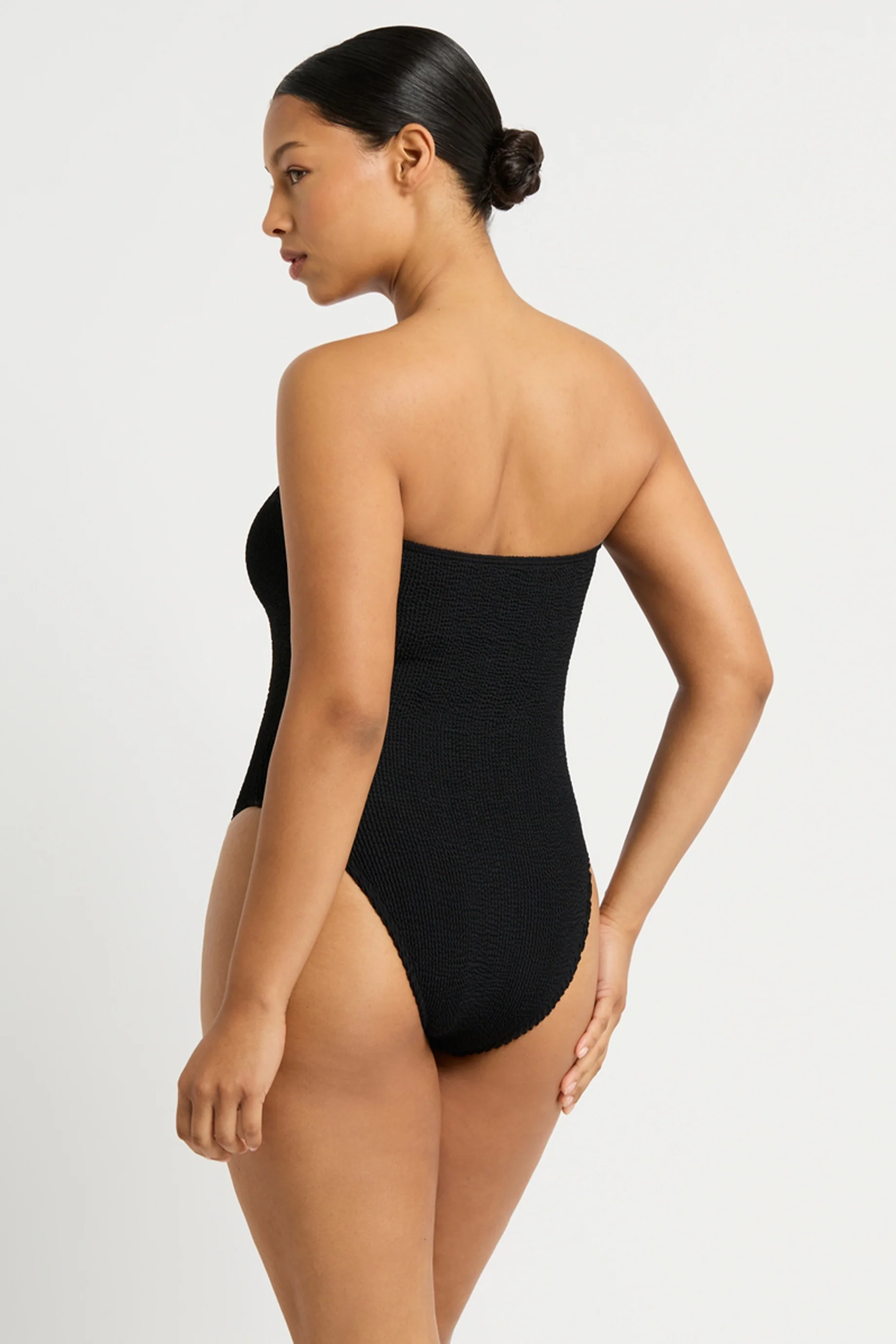 Bond-Eye Blake Onepiece - Image 6
