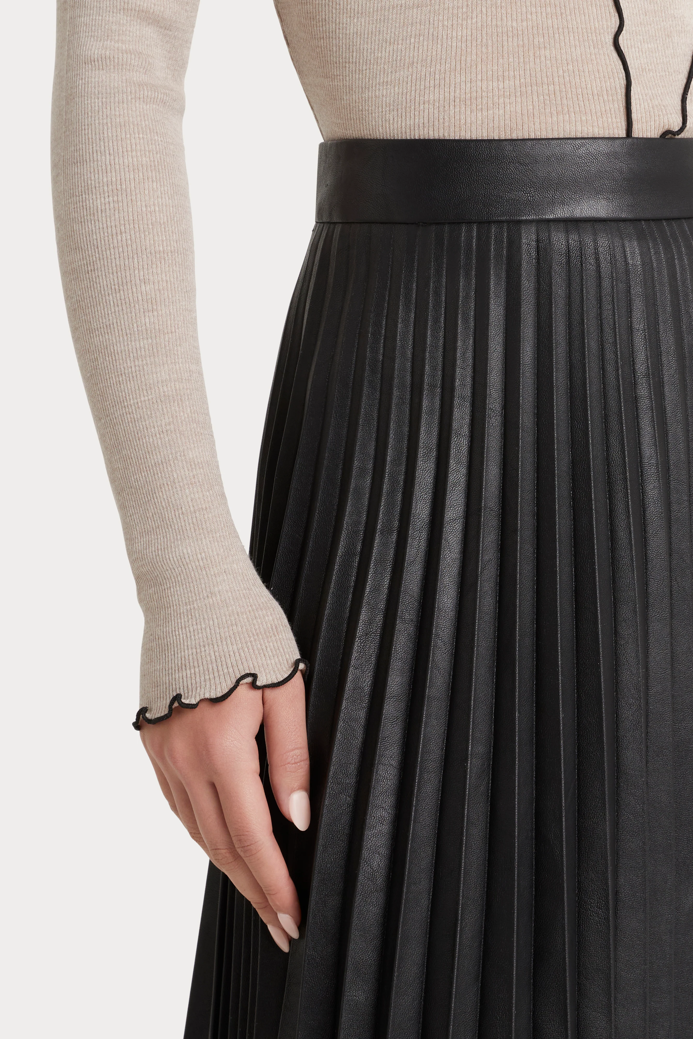 Husk Magik Skirt - Image 4